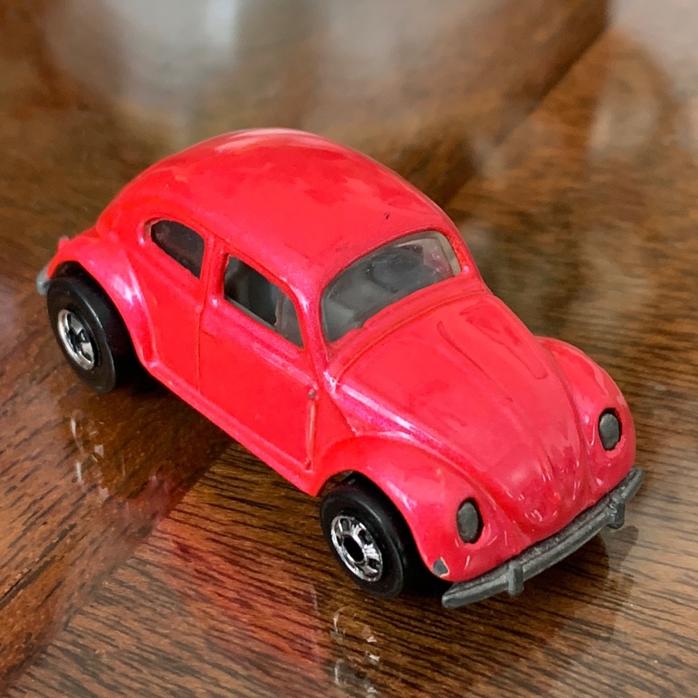 Vintage Car Volkswagen Bug VW 1988 Pink Beetle Hot Wheels Hotwheels Diecast Toy